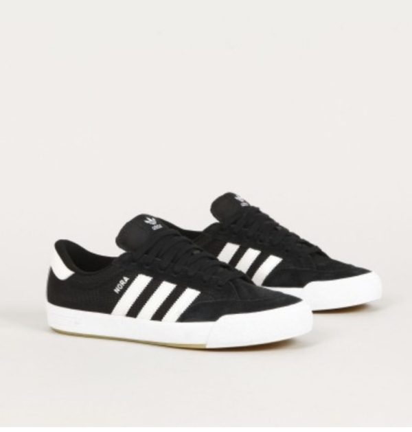 Adidas Nora férfi cipő  EUR: 41 1/3 ‘