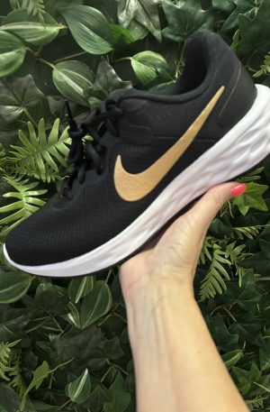 Nike Revolution 6. EUR: 41’